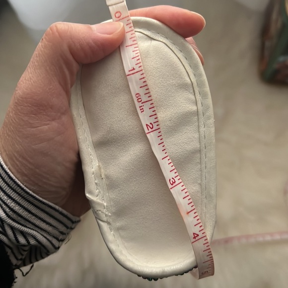Baby’s shoes size 4.5 inches white new without box beaded - Picture 5 of 5